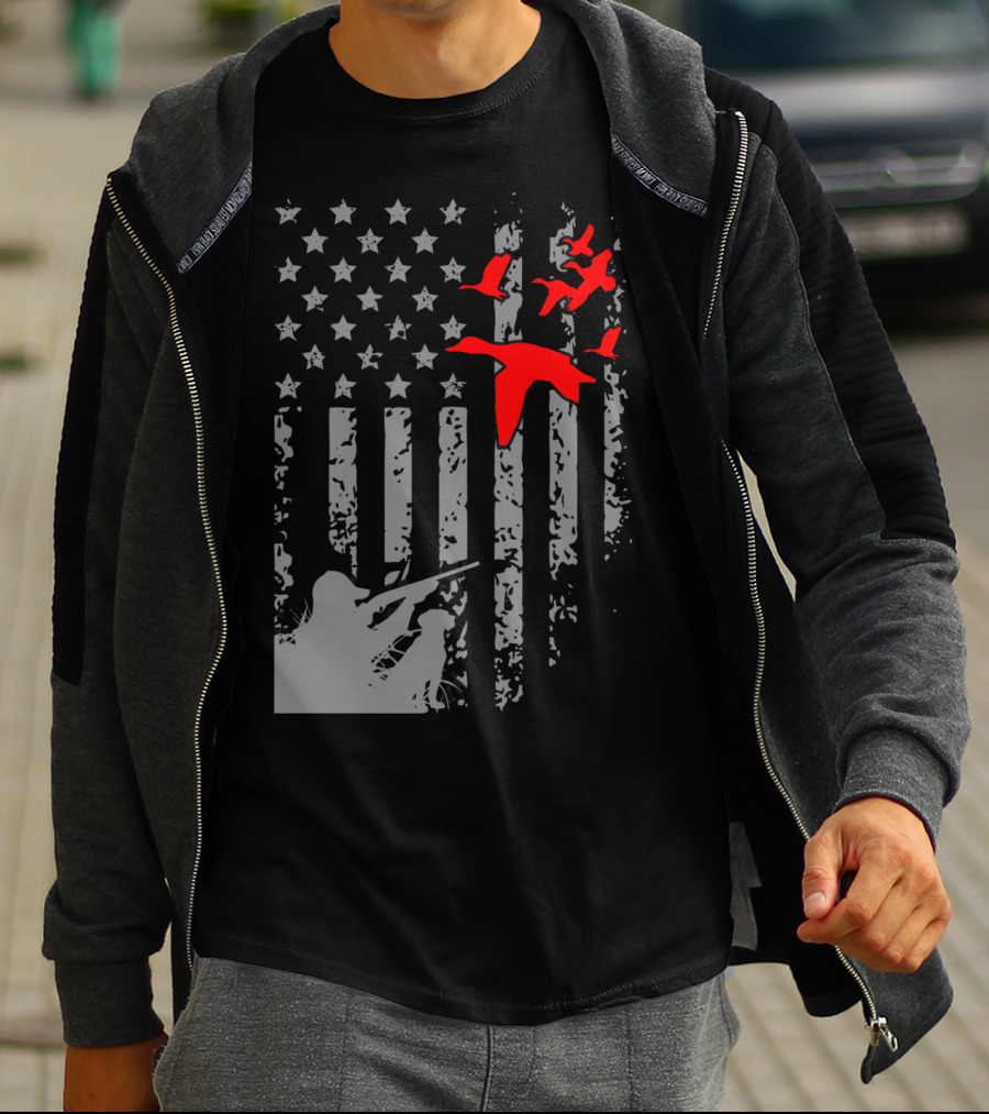 American Flag Waterfowl Hunting With Patriotic Duck T-Shirt