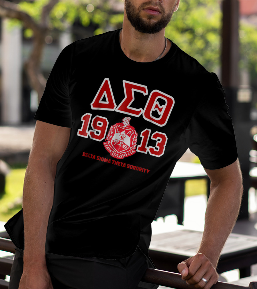 Delta Sigma Theta Sorority 1913 Greek Letters And Crest T-Shirt