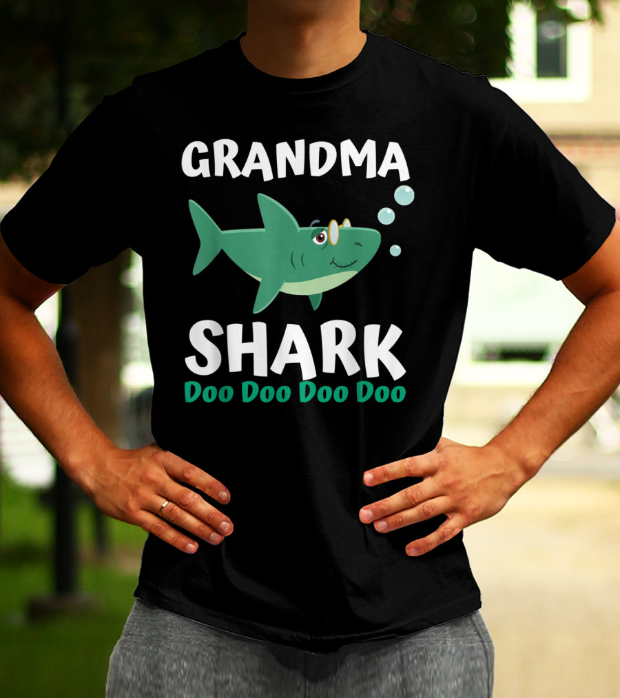 Grandma Shark Doo Doo Doo Doo Matching Family Shark Set T-Shirt