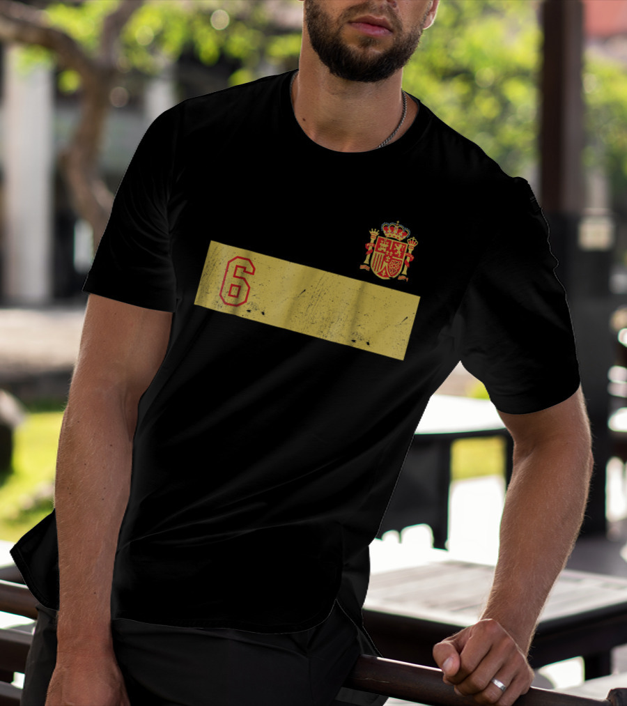 Espana Roja Futbol Camiseta Number 6 Crest T-Shirt
