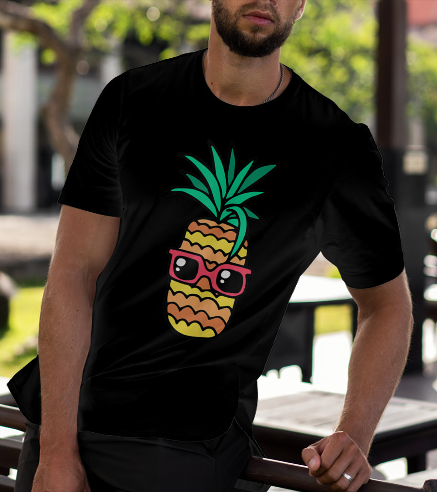 Aloha Hawaiian Pineapple Sunglasses Summer Beach Vibes T-Shirt