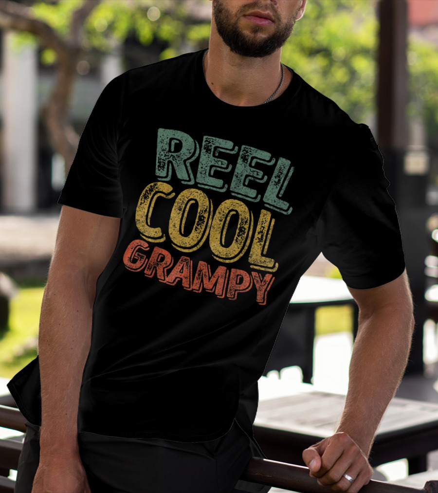 Reel Cool Grampy Mens Perfect Xmas Fisherman T-Shirt