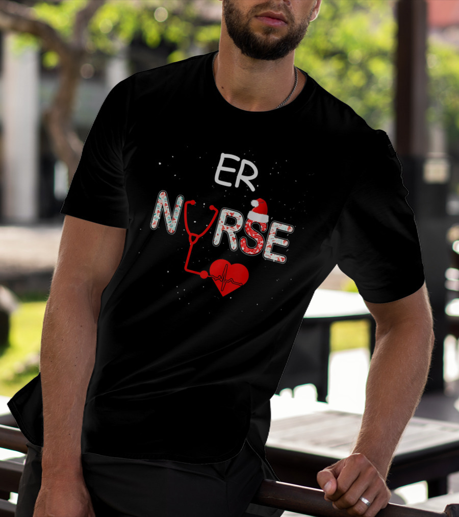 ER Nurse Christmas Santa Hat Stethoscope Heart Xmas Nursing T-Shirt