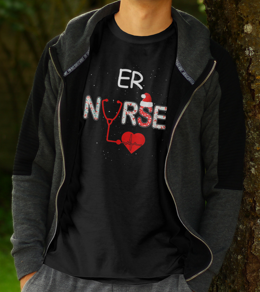 ER Nurse Christmas Santa Hat Stethoscope Heart Xmas Nursing T-Shirt