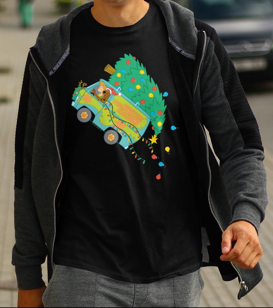 Scooby-Doo Mystery Machine Christmas Tree Adventure T-Shirt
