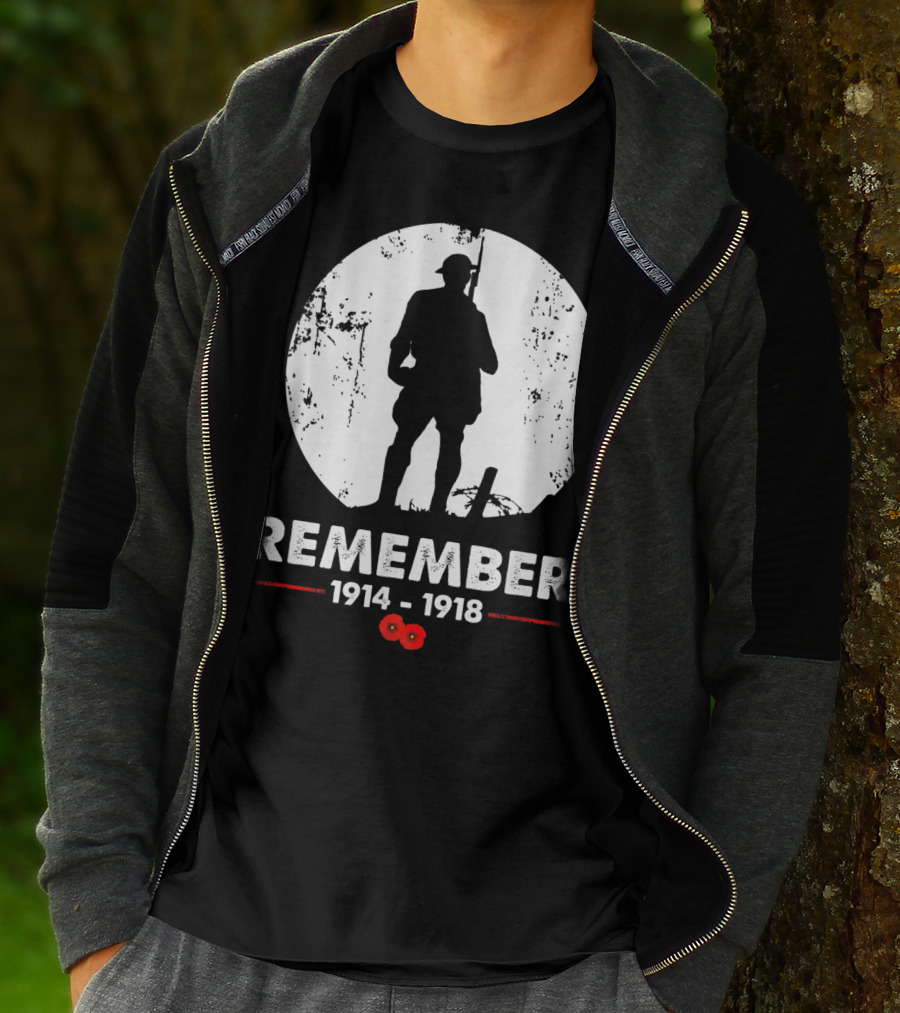 World War 1 Remember 1914-1918 Soldier Silhouette With Poppies T-Shirt