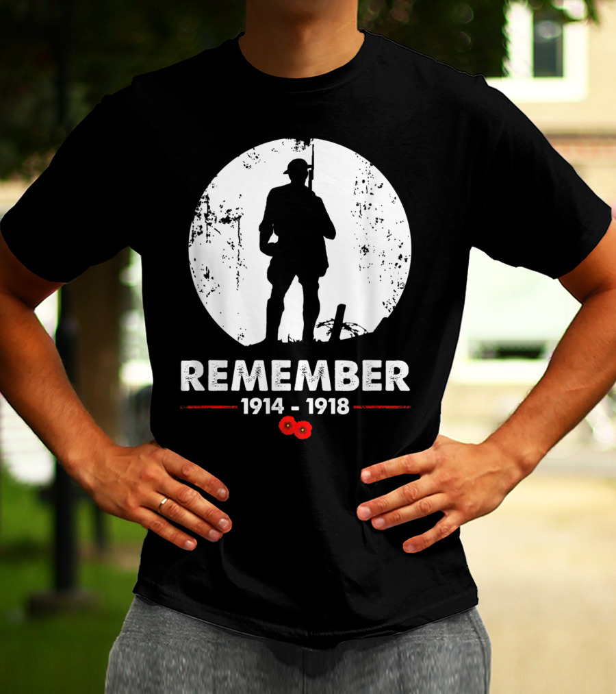 World War 1 Remember 1914-1918 Soldier Silhouette With Poppies T-Shirt