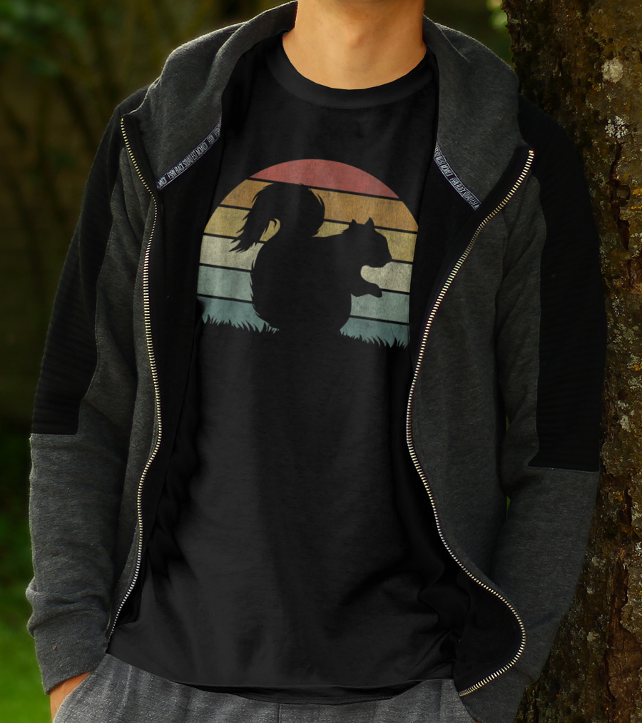 Vintage Sunset Squirrel Silhouette Stripes Retro Chestnut T-Shirt