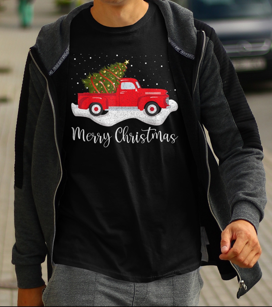 Merry Christmas Vintage Red Truck With Christmas Tree T-Shirt