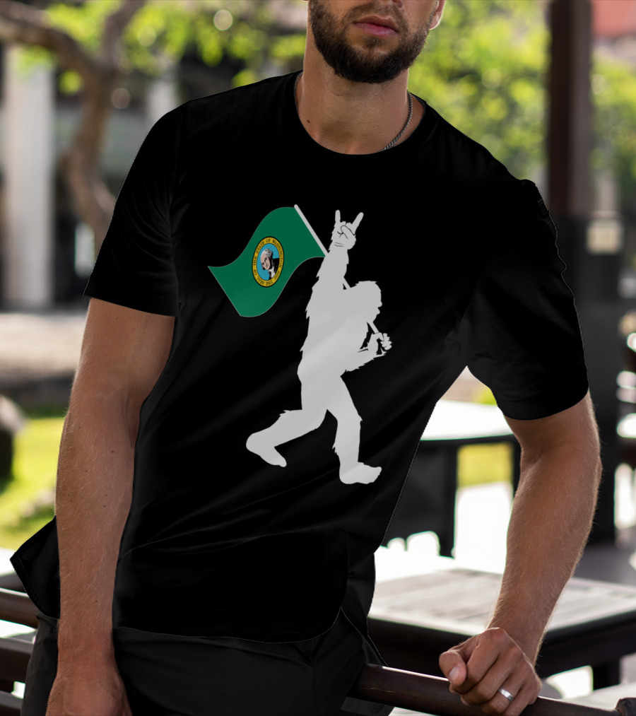Bigfoot Holding Washington State Flag Rock And Roll Gesture T-Shirt