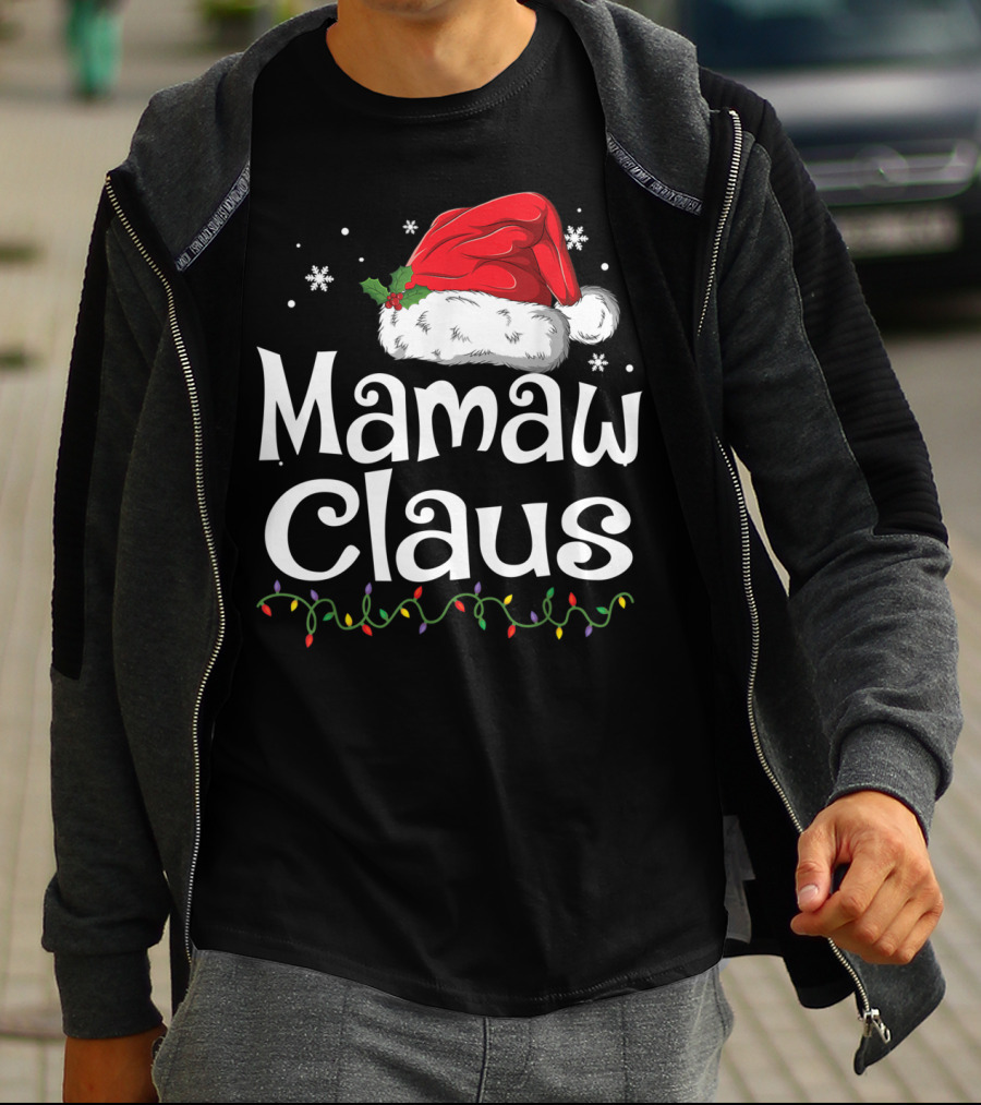 Mamaw Claus Santa Christmas Lights Snowflakes T-Shirt