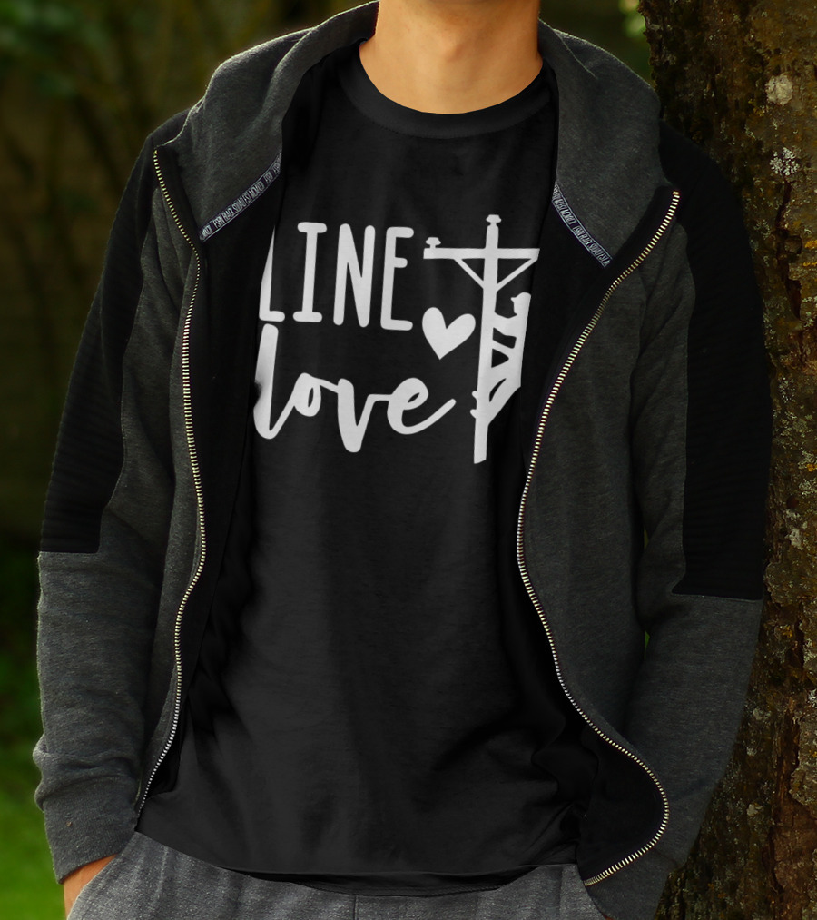 Line Love Lineman And Line Wife Climbing Silhouette With Heart T-Shirt