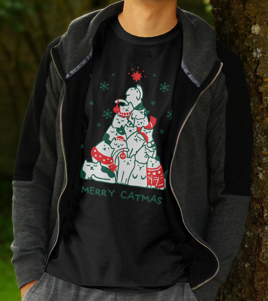 Merry Catmas Funny Cat Christmas Tree Holiday Cats Snowflakes Red Green T-Shirt