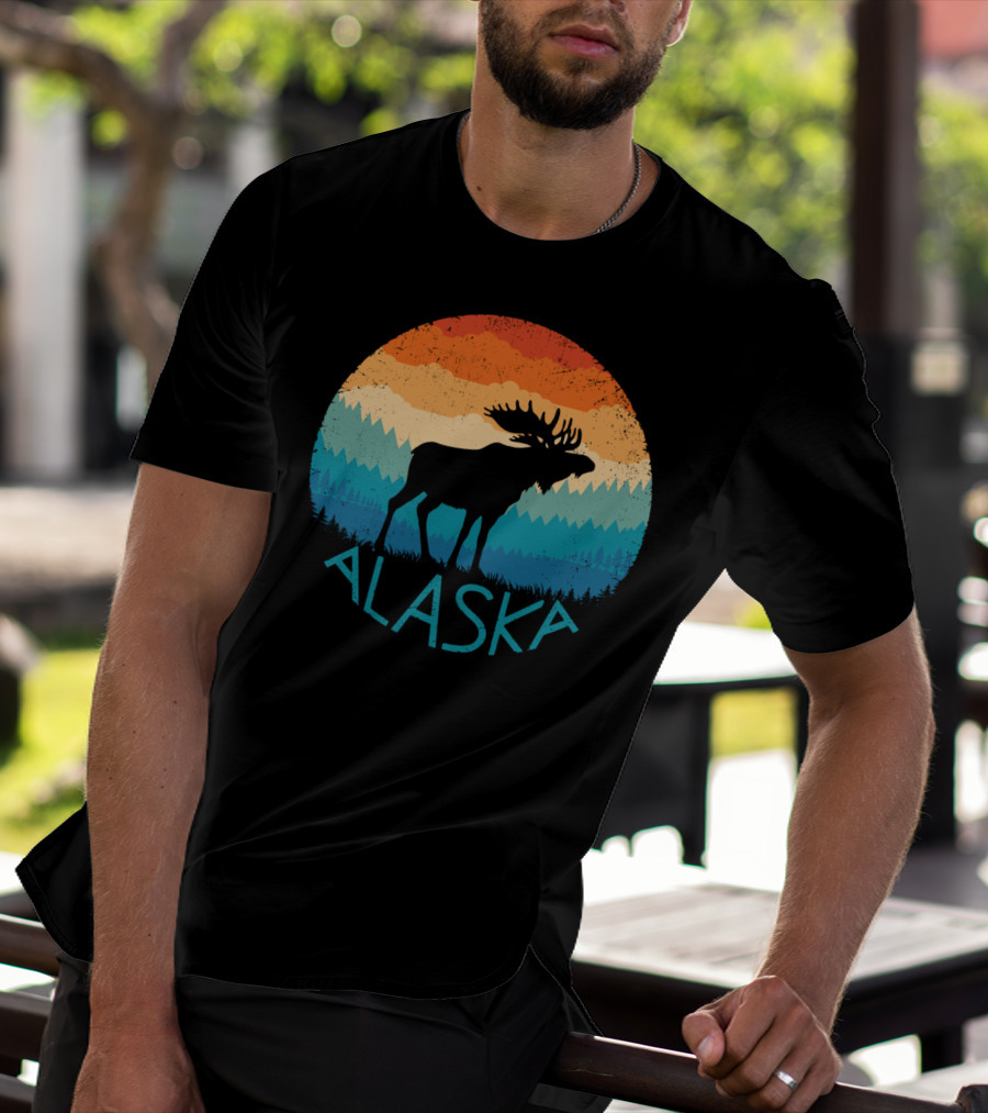 Alaska Retro Moose Vintage Mountain State Sunset Scene T-Shirt