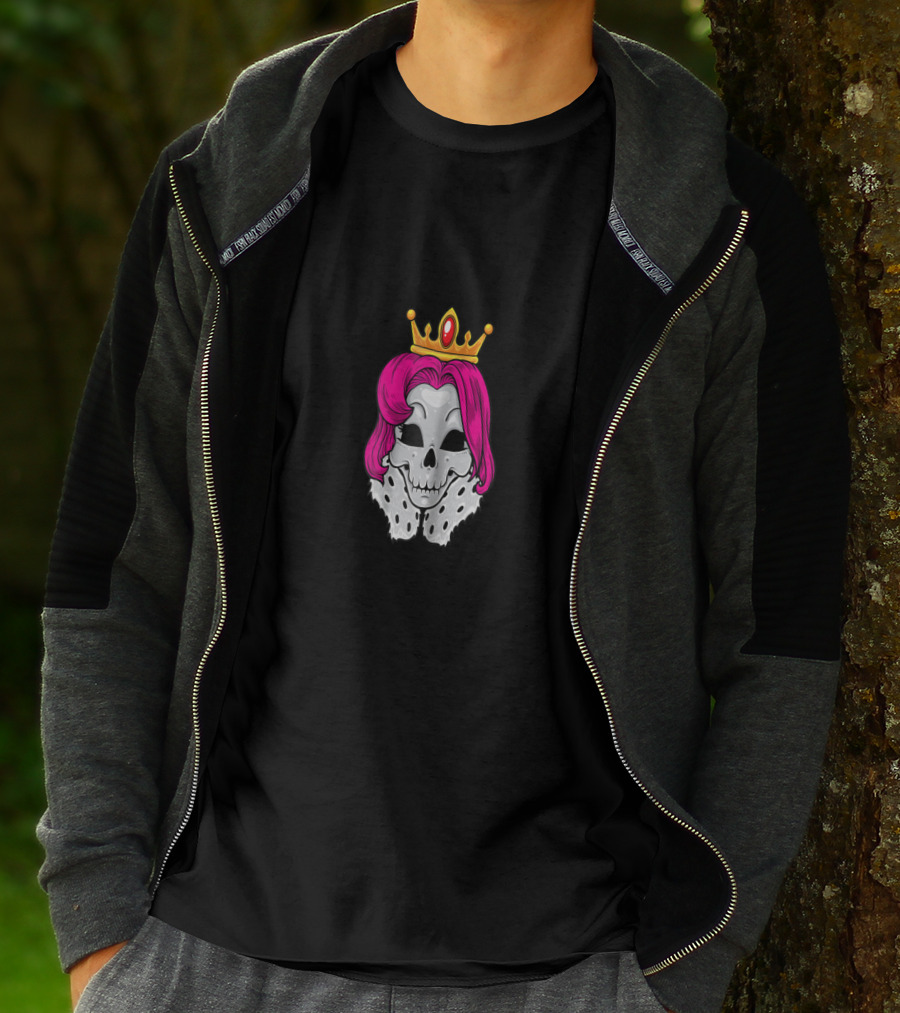 Bright Pink-Haired Skull Queen With Crown And Regal Cape T-Shirt