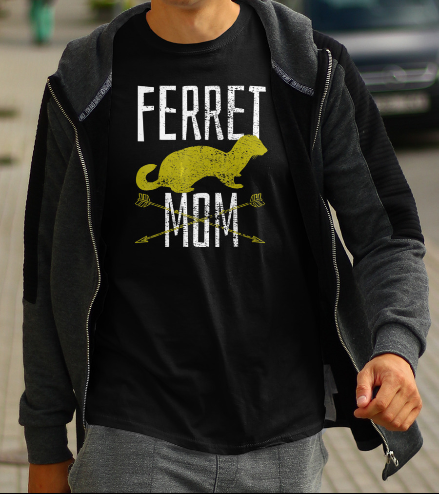 Ferret Mom Mother Pet Vintage Style With Arrows T-Shirt