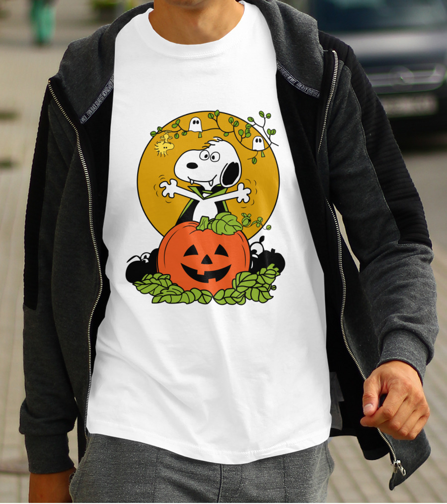 Pumpkin Halloween Snoopy Vampire Peanuts Movie Ghosts Jack-O'-Lantern T-Shirt