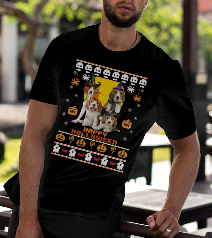 Beagle Happy Halloween Witch Hats And Pixelated Ghosts T-Shirt