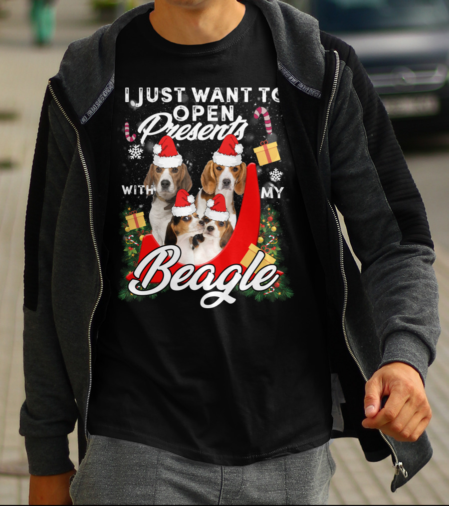 I Just Want To Open Presents With My Beagle Christmas Santa Hats Candy Canes Snowflakes T-Shirt