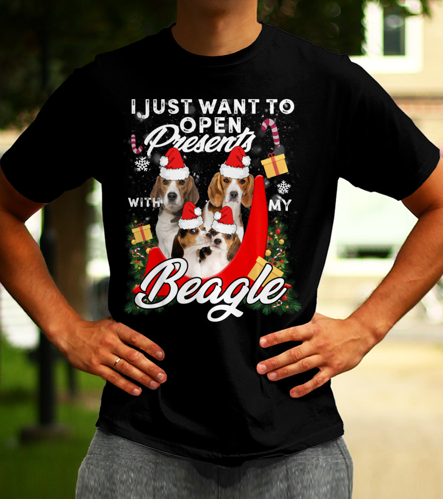 I Just Want To Open Presents With My Beagle Christmas Santa Hats Candy Canes Snowflakes T-Shirt