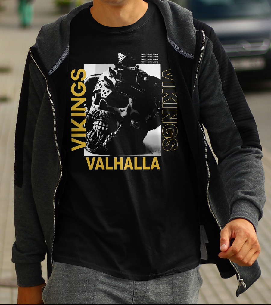 Vikings Valhalla Yule Skull Helm T-Shirt