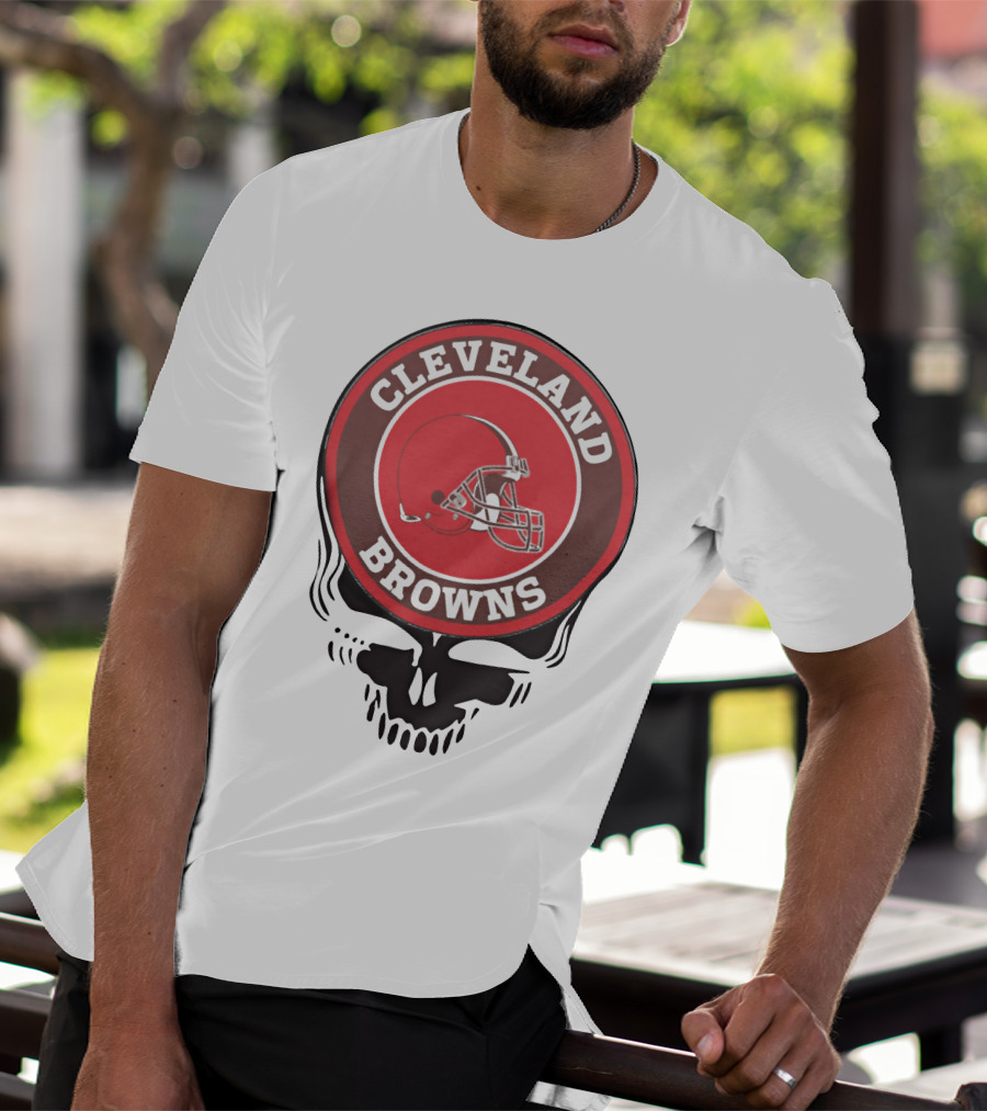 Cleveland Browns Football Helmet Skull T-Shirt