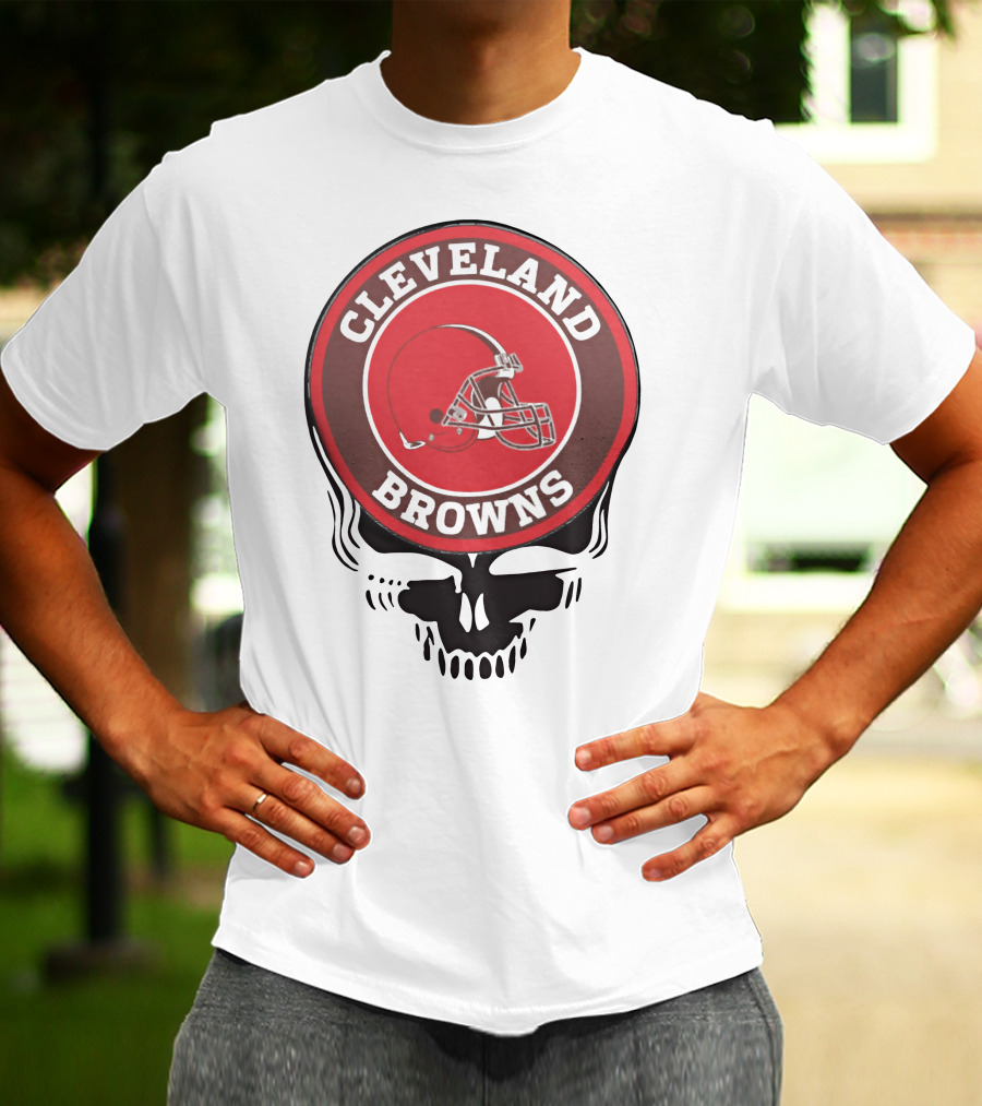 Cleveland Browns Football Helmet Skull T-Shirt
