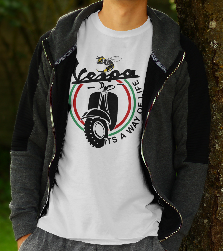 Vespa It's A Way Of Life With Bee And Scooter T-Shirt