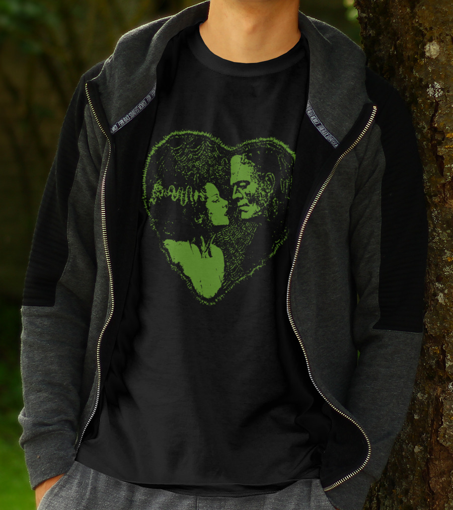 Frankenstein And Bride Heart Embrace Retro Horror Walking Dead TV Show Look T-Shirt