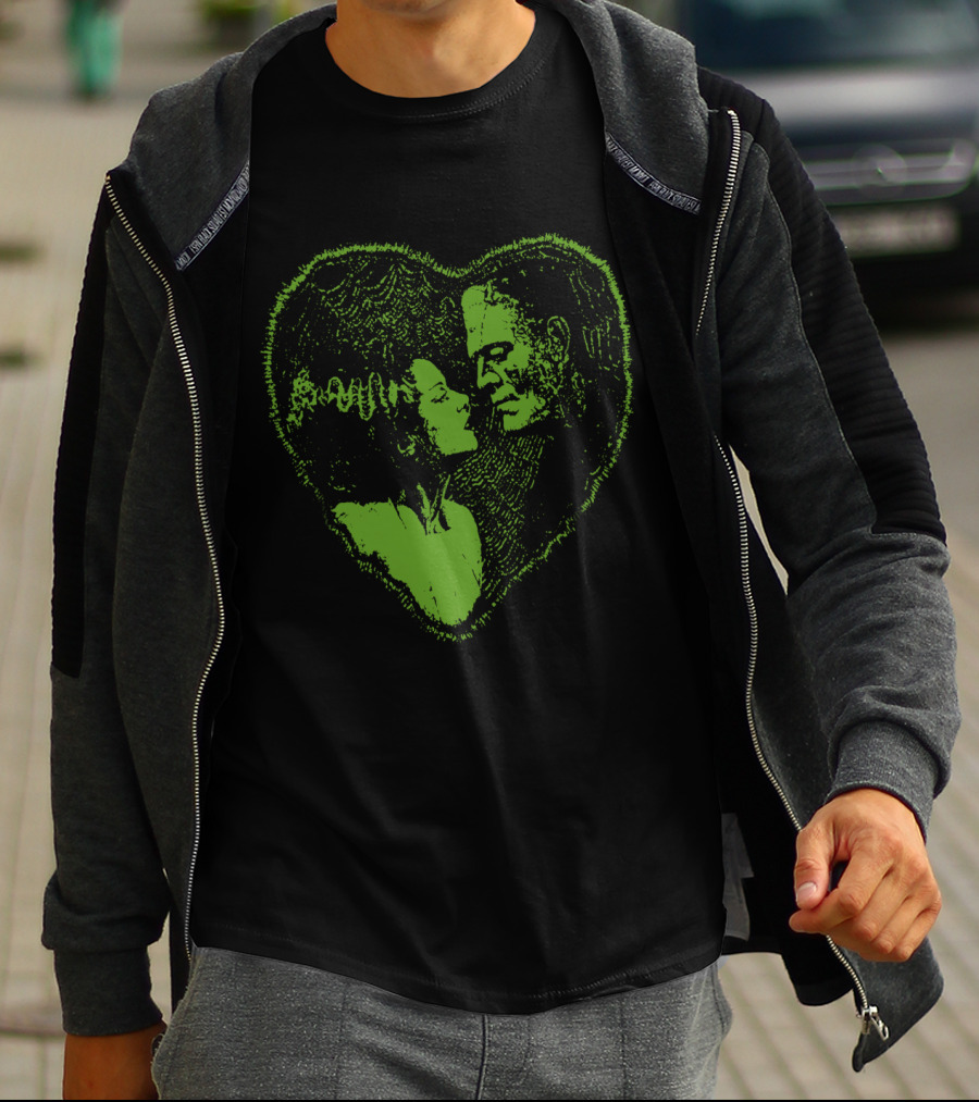 Frankenstein And Bride Heart Embrace Retro Horror Walking Dead TV Show Look T-Shirt