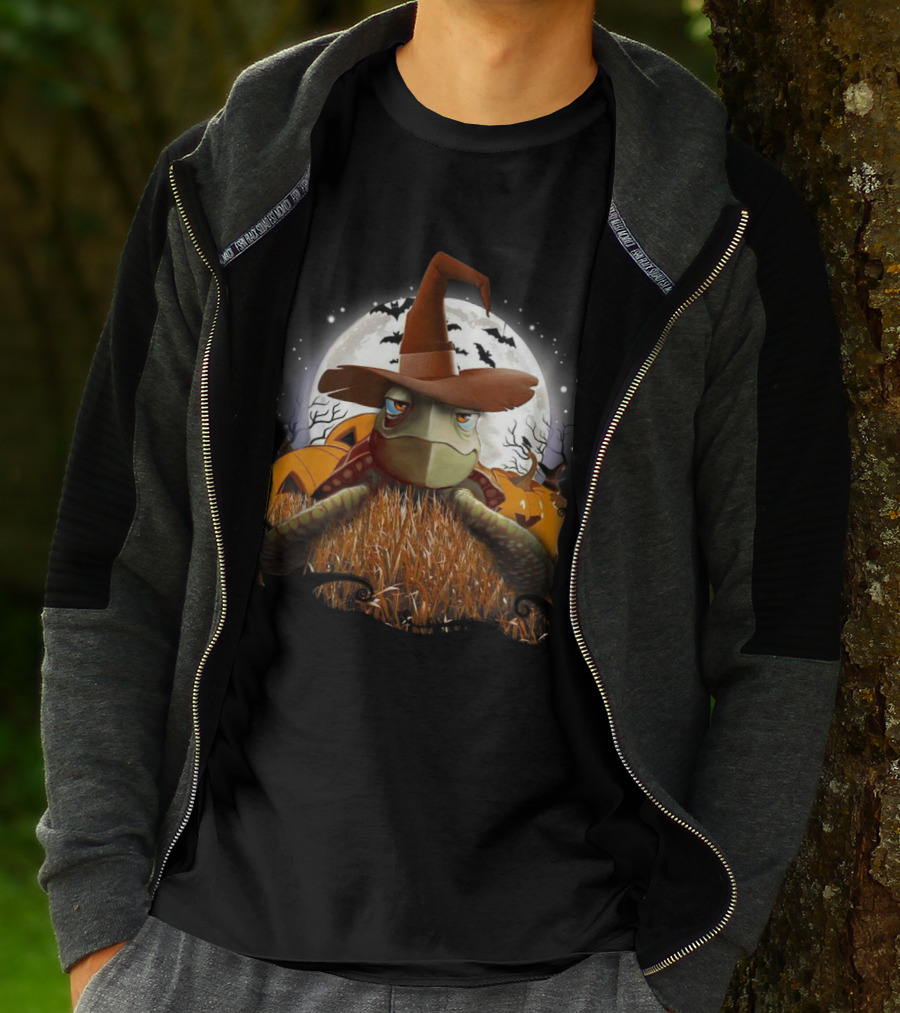 Halloween Turtle In Witch Hat Moonlit Pumpkin Patch T-Shirt