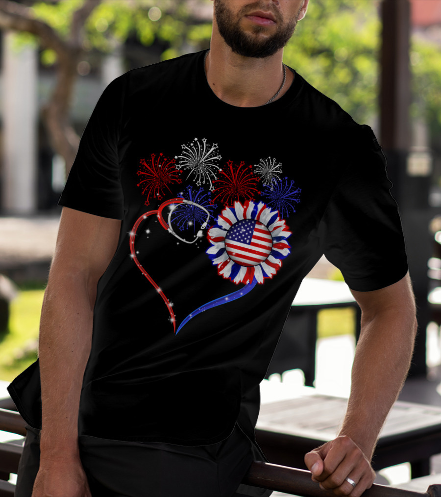 Nurse Patriotic Heart With American Flag And Fireworks T-Shirt