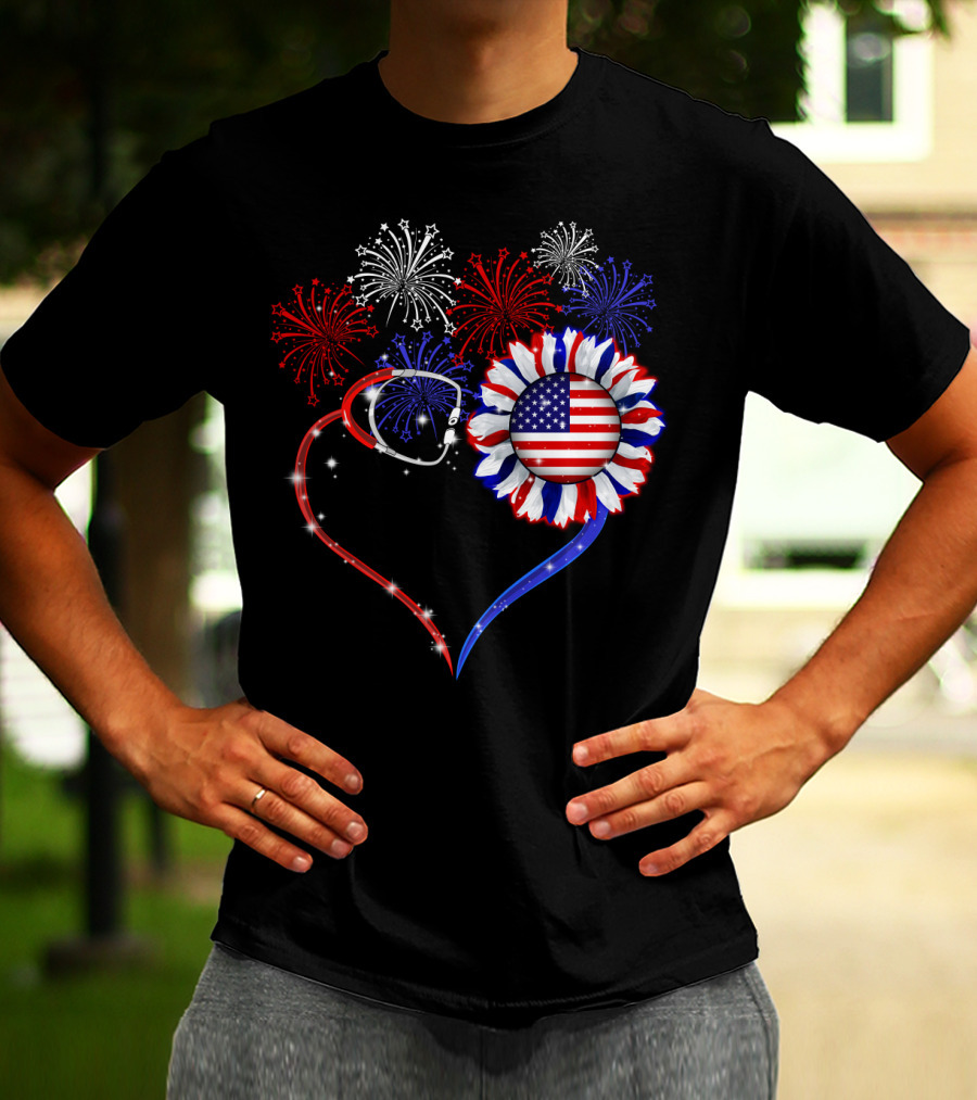 Nurse Patriotic Heart With American Flag And Fireworks T-Shirt
