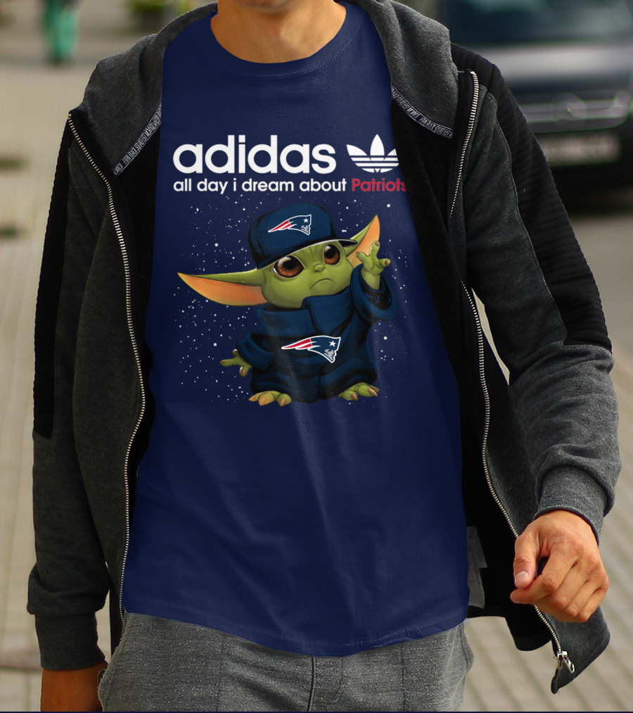 All Day I Dream About Patriots Yoda T-Shirt