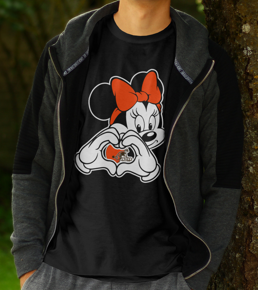 Cleveland Browns Minnie Mouse Heart Hands Football Helmet T-Shirt