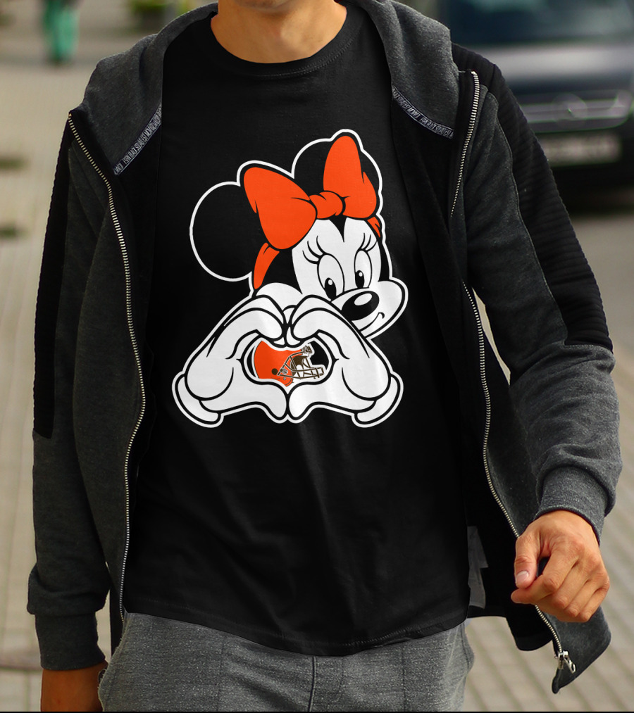 Cleveland Browns Minnie Mouse Heart Hands Football Helmet T-Shirt