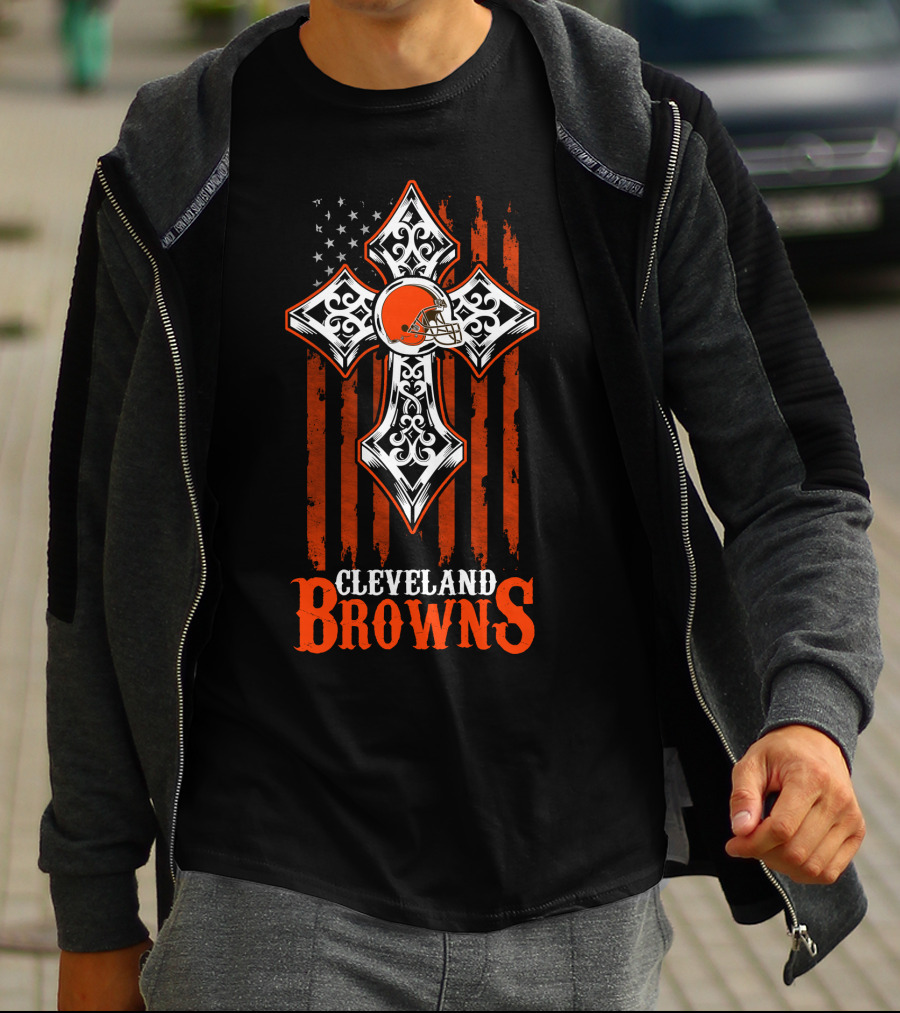Cleveland Browns Cross And Helmet American Flag T-Shirt