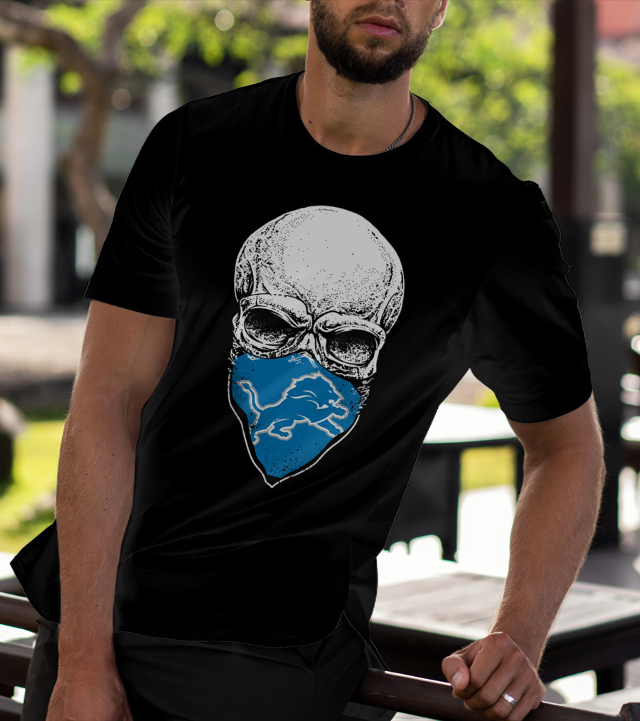 Detroit Lions Skull Bandana T-Shirt
