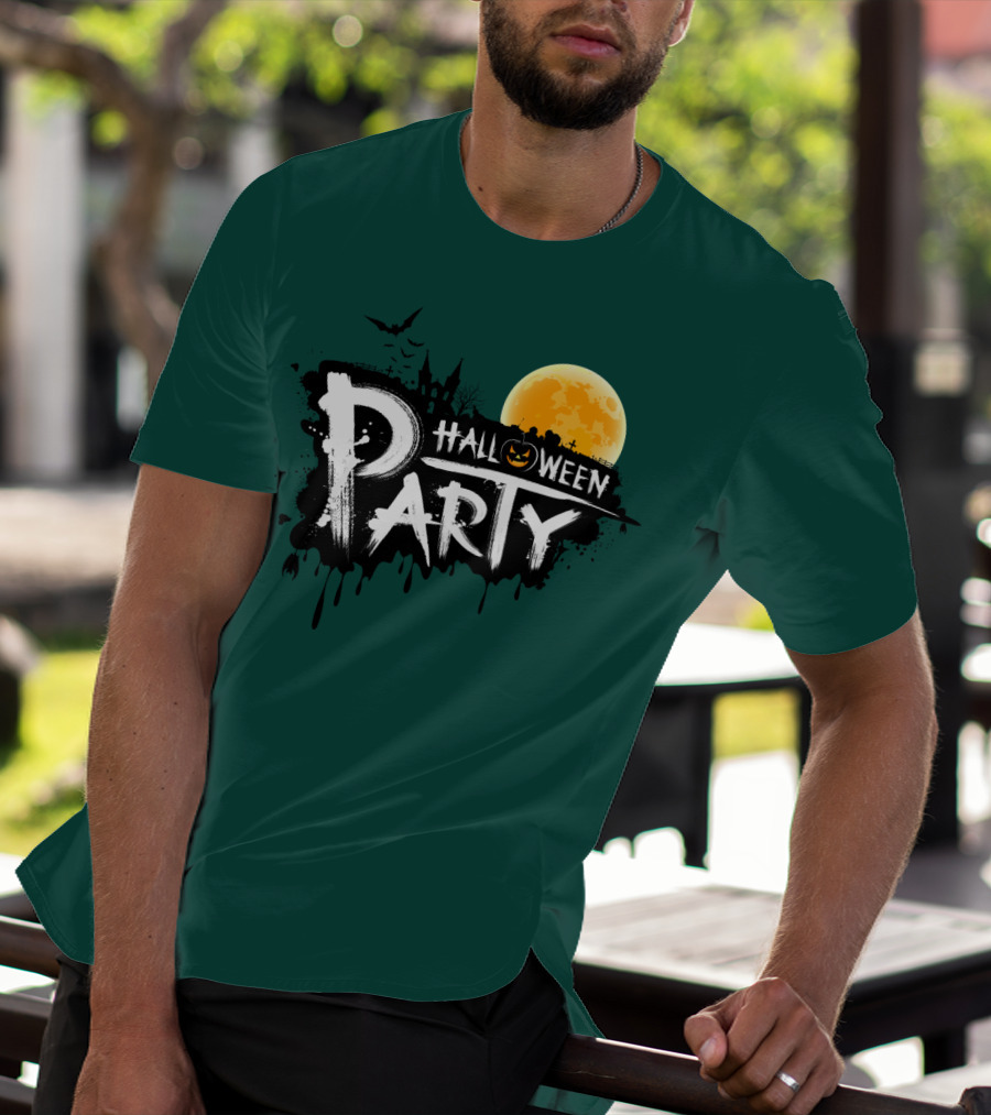 Halloween Party Moonlit Haunted House And Bats T-Shirt