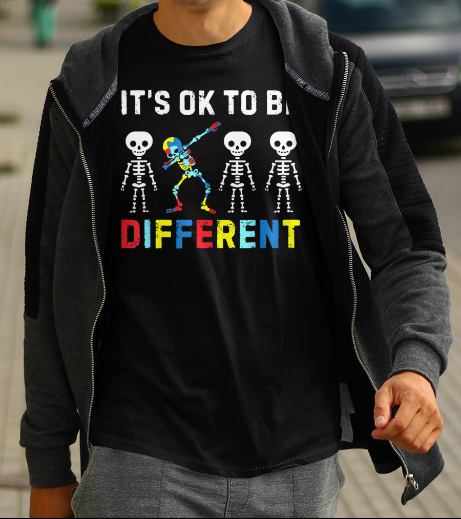 IT'S OK TO BE DIFFERENT Autism Awareness Day Skeleton Dabbing T-Shirt