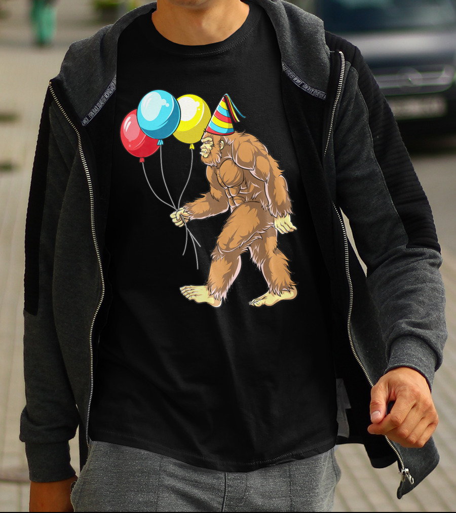 Bigfoot It's My Birthday Kids Boys Sasquatch Party With Balloons And Party Hat T-Shirt