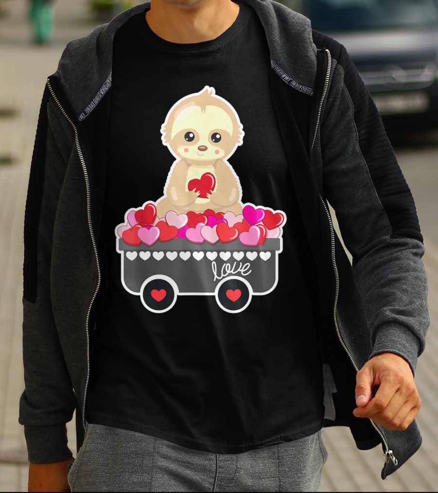 Cute Sloth Love Valentine Hearts In Cart T-Shirt