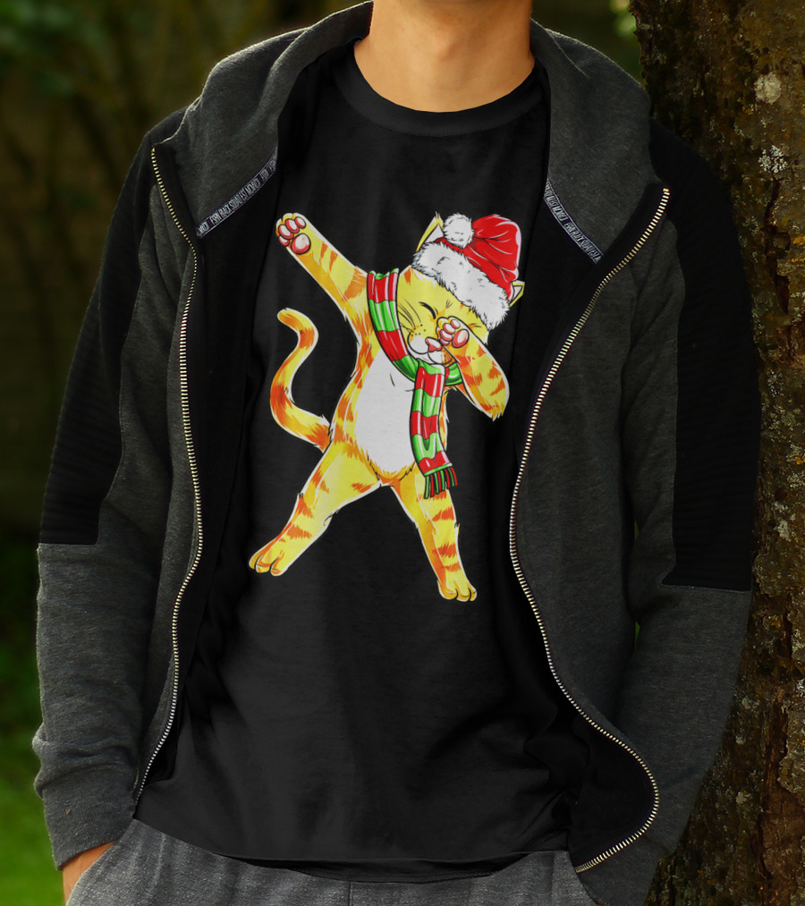 Dabbing Cat Santa With Festive Hat And Scarf T-Shirt
