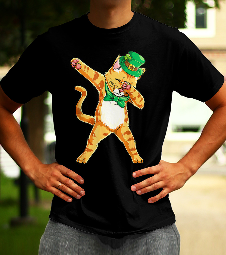 Dabbing Cat St Patricks Day Green Bow Tie Leprechaun Hat T-Shirt
