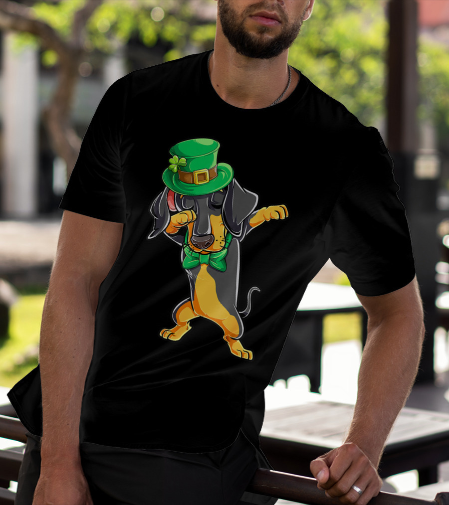 Dabbing Dachshund St Patricks Day Leprechaun Hat And Bow Tie T-Shirt