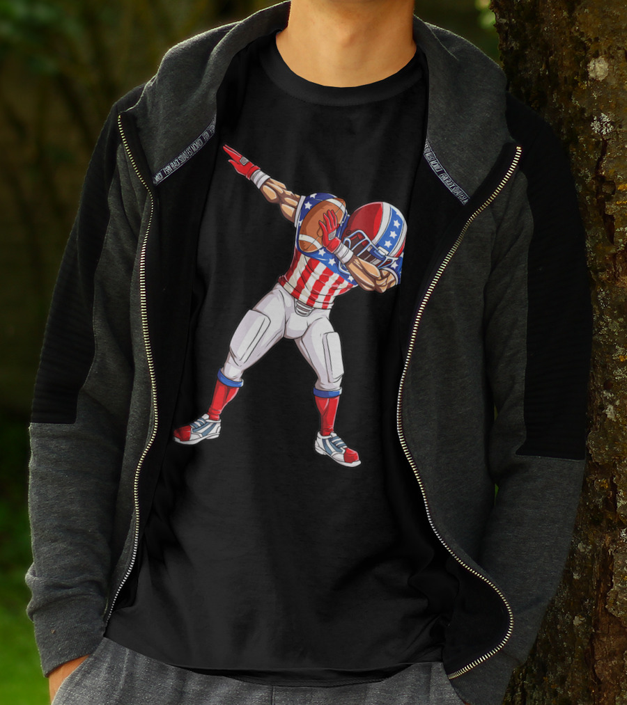 Dabbing Football Player American Flag Fourth Of July USA Merica Men T-Shirt