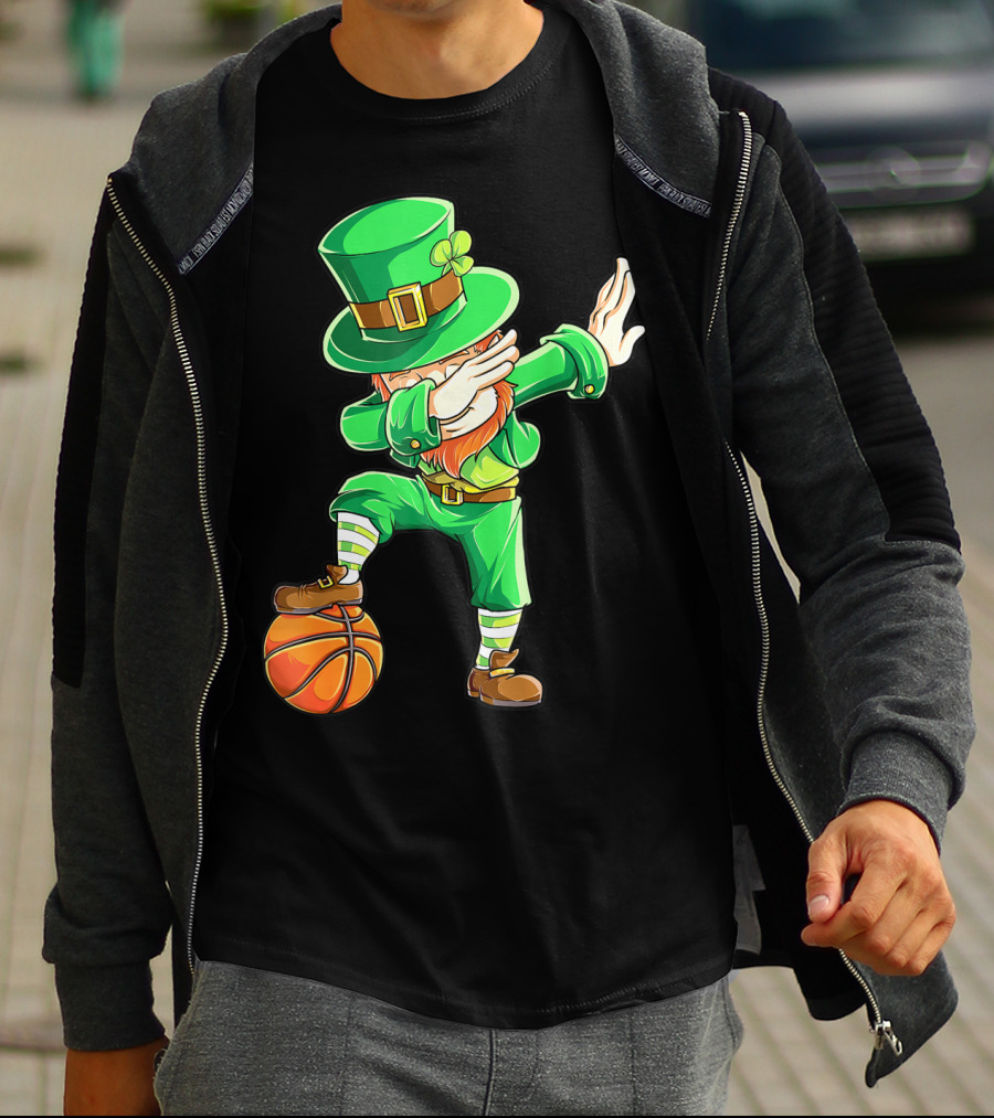 Dabbing Leprechaun On Basketball St. Patrick's Day Fun T-Shirt