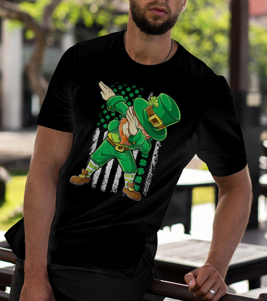 Dabbing Leprechaun With Irish American Flag Background And Shamrocks T-Shirt