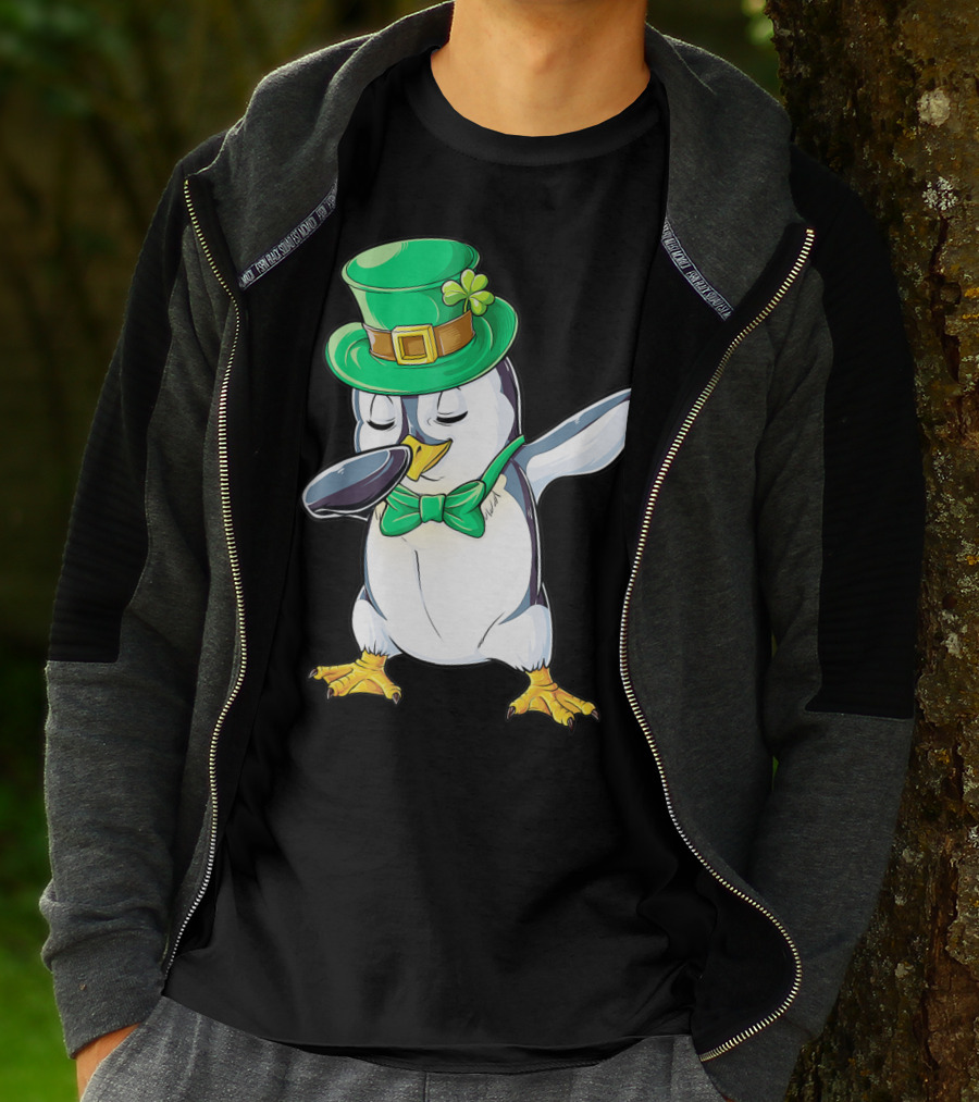 Dabbing Penguin St Patricks Day Leprechaun Hat And Bow Tie T-Shirt