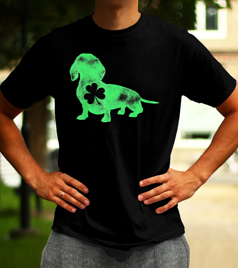 Dachshund Shamrock St Patricks Day Dog Lover Men T-Shirt
